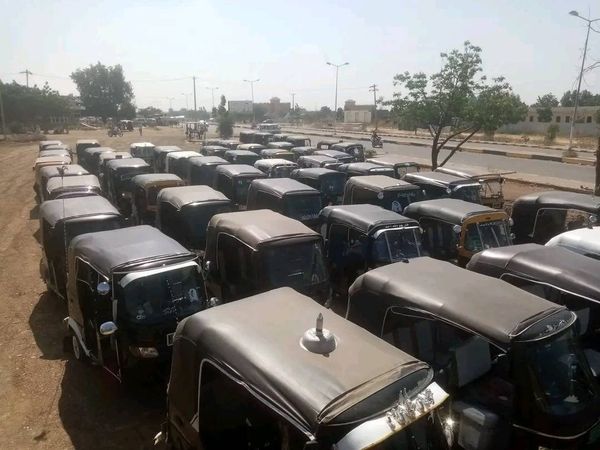 عبر كمين.. نهب ركاب ركشة